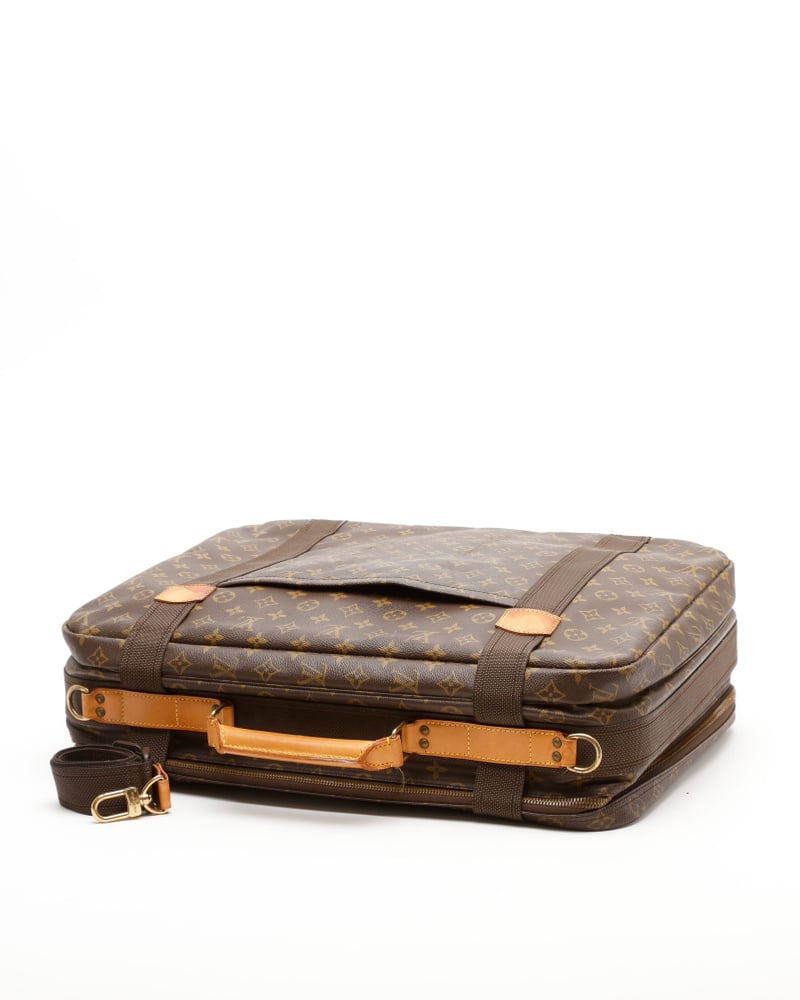 41626_942fb560a6_file-full