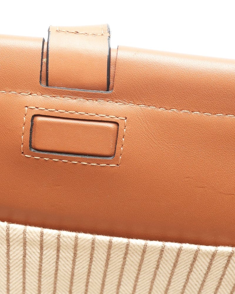 41990_b15906e8c9_file-full