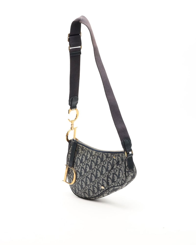 42026_fee35db018_file-full