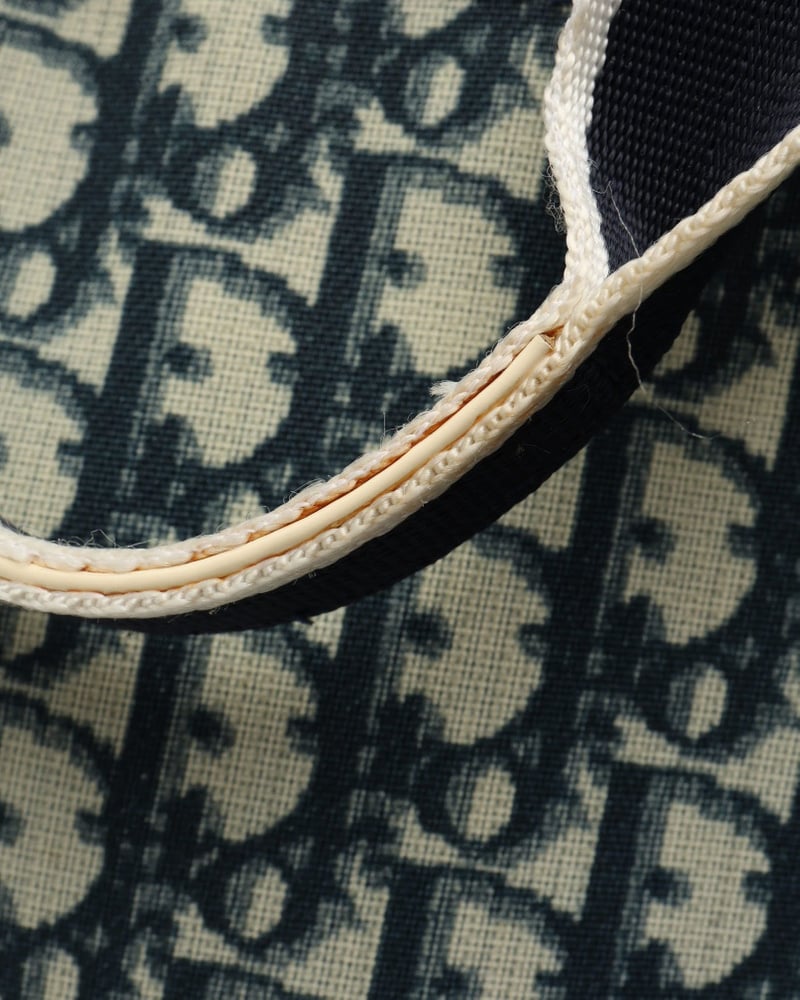 42071_c085922116_file-full