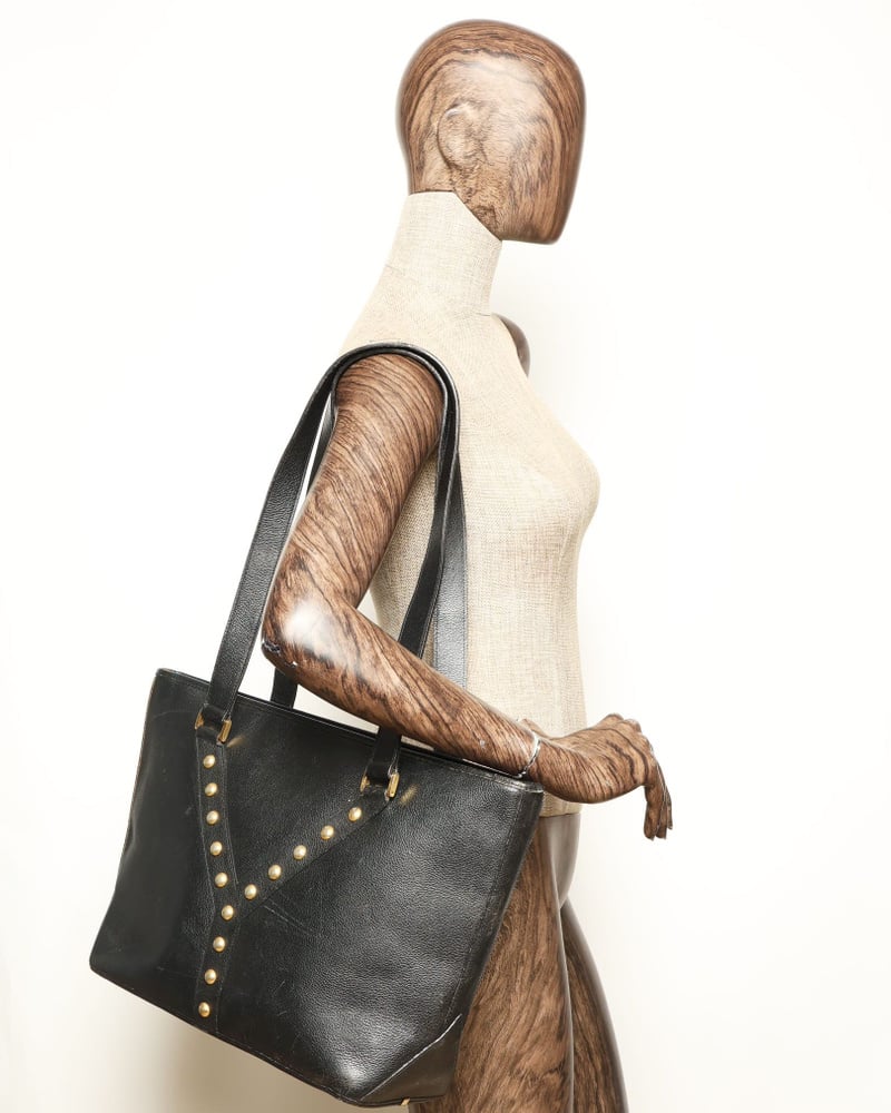 42100_17618e98c6_file-full