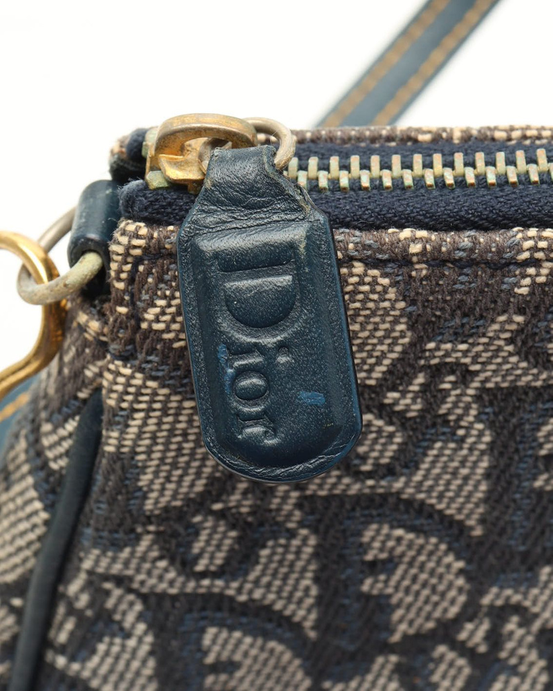 42182_c2274d1bd5_file-full