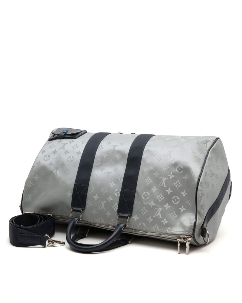 42443_e881281251_file-full