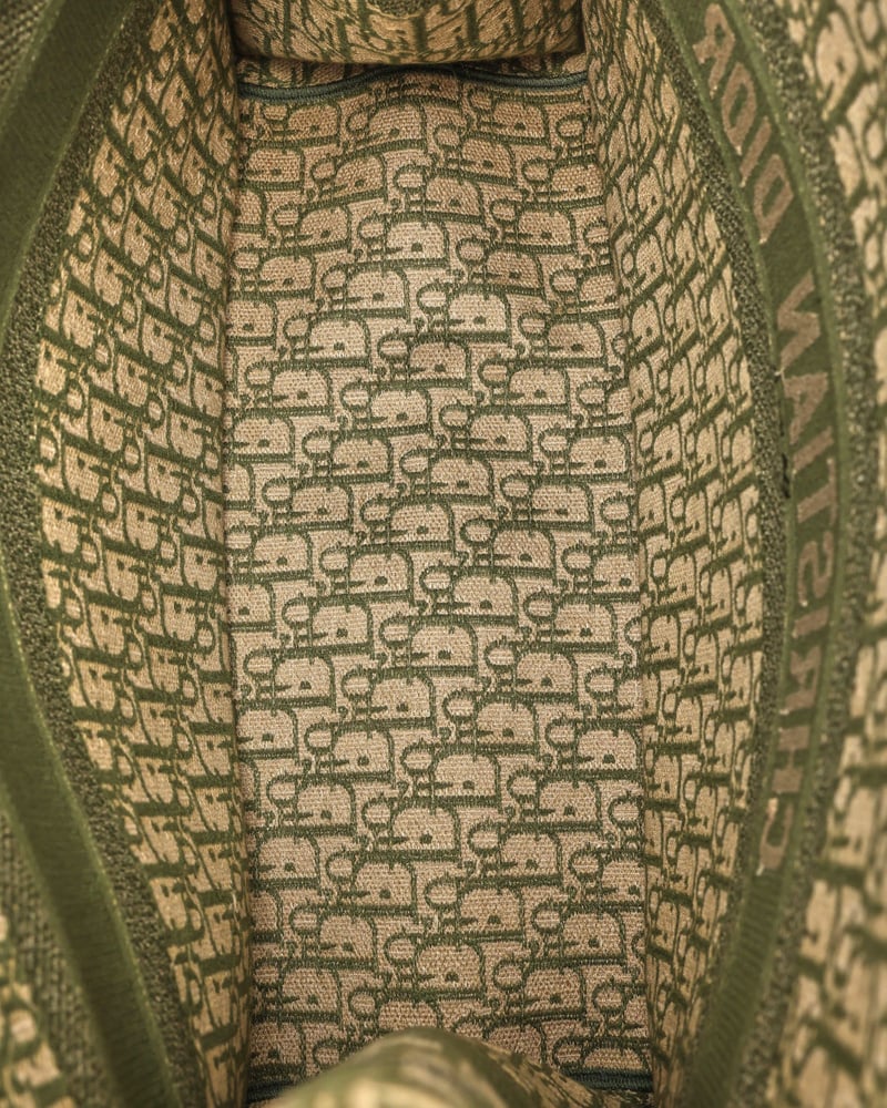 42704_6e8405f017_file-full