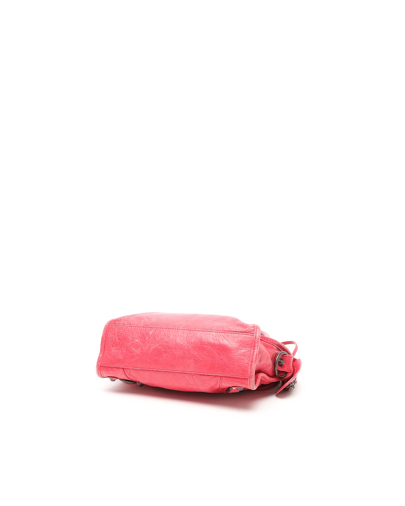 43519_815-39008_4-full