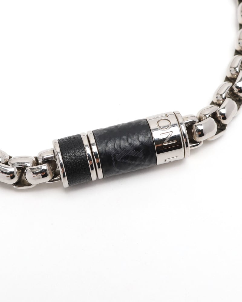 43644_457544712d_file-full