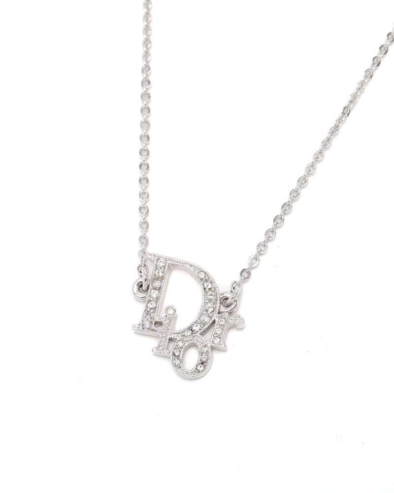 43695_fa12260767_file-full