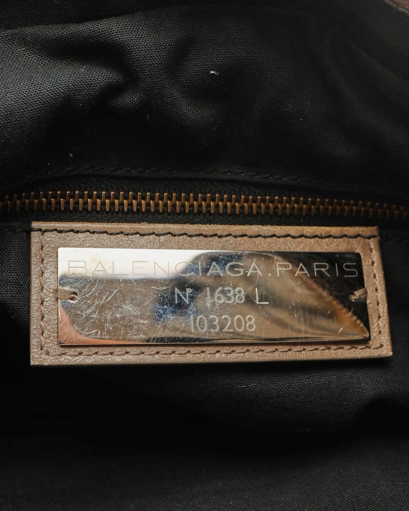 44326_f2de1df238_file-full