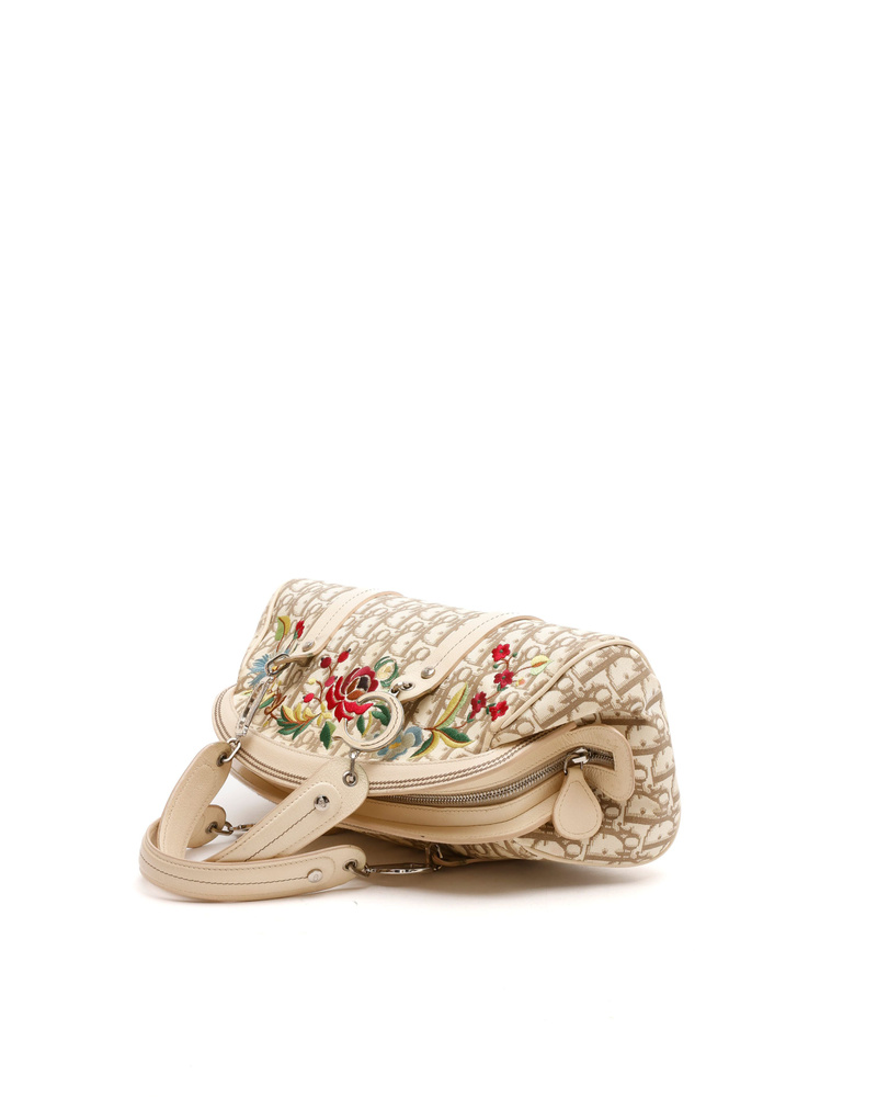 44394_137f031521_file-full