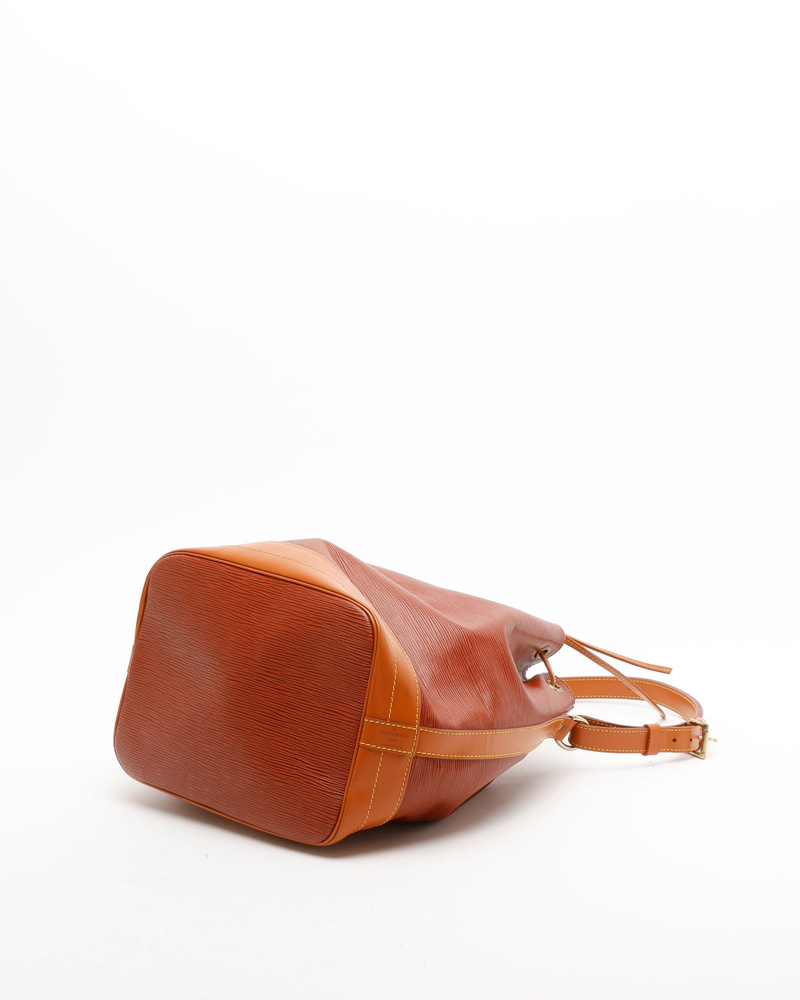 45897_864-32026_5-full