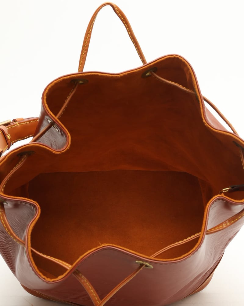 45897_864-32026_6-full