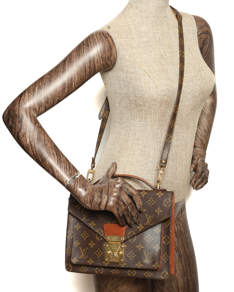 45900_864-18091_10-full