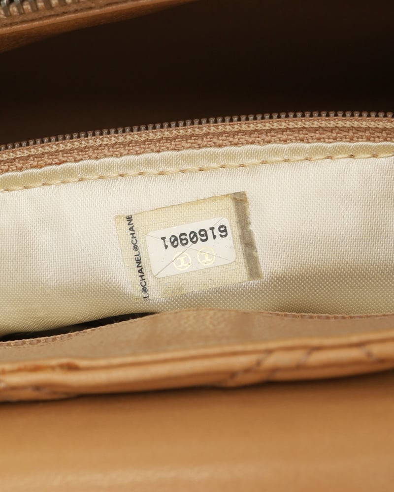 7124_a0bc95fbe9-2230001268385_9-full