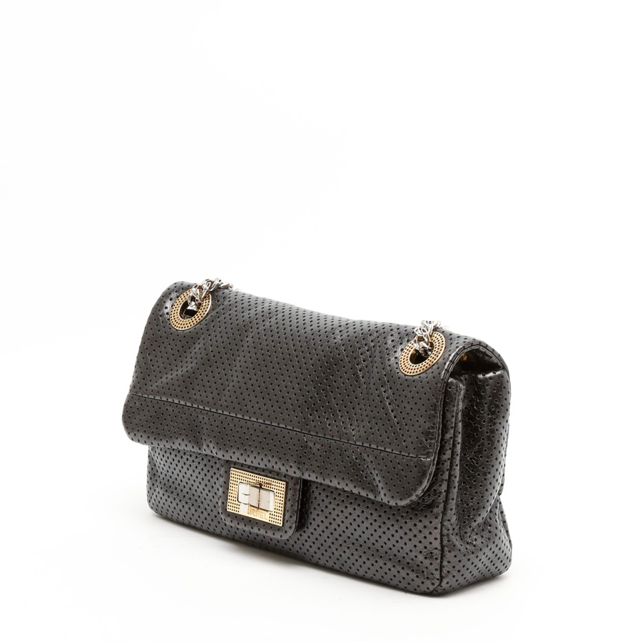 1106_7d644b89f8_file-square