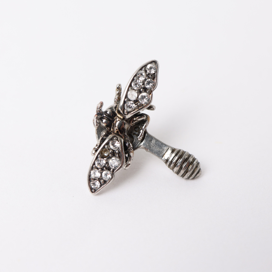 11607_37e671220c-241689087-1-square