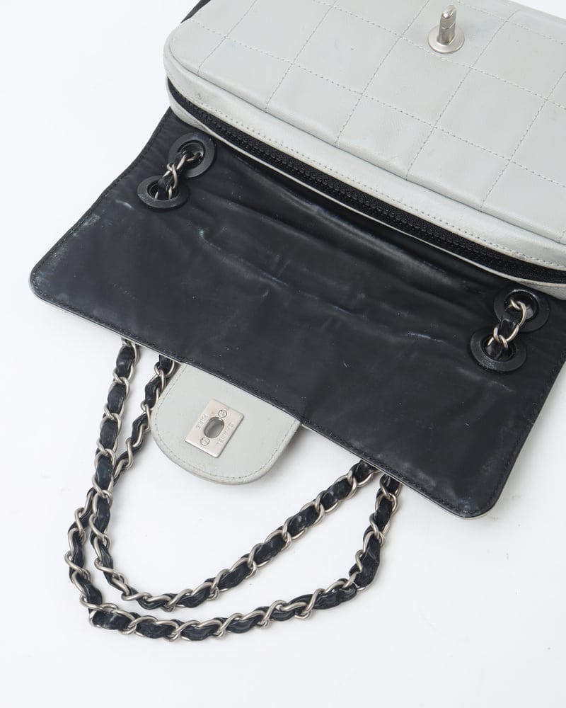 15008_b7f93ce156-780-20275-9-full