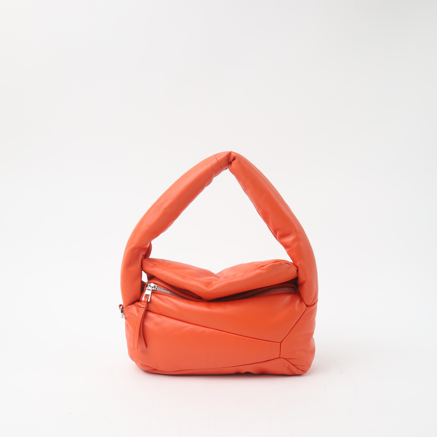 15792_770e05e96c-783-18017-1-square