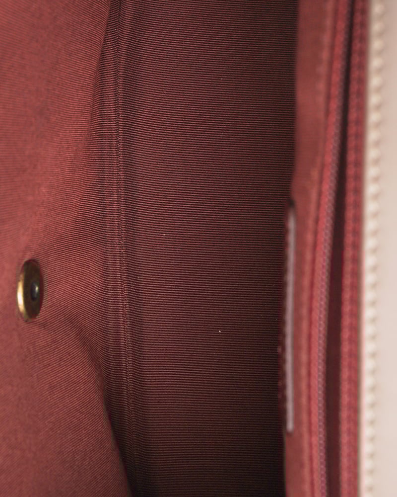 15918_57f076b60c-778-19174-6-full