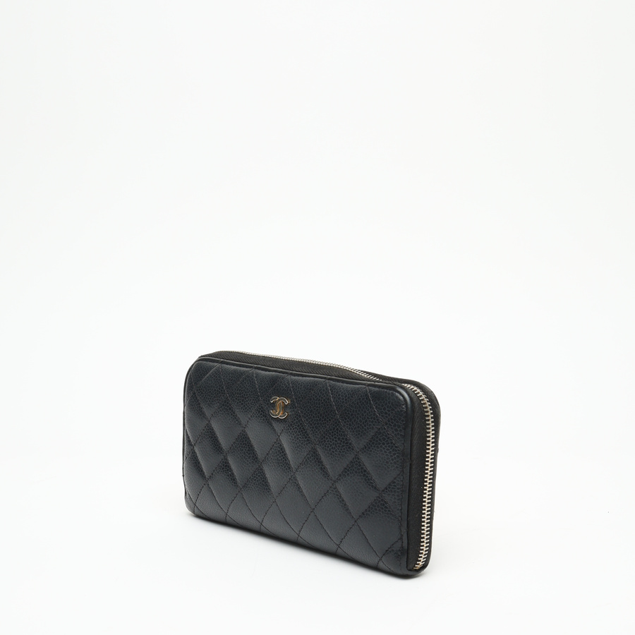 16099_fc43e004bb-untitled-session2-square