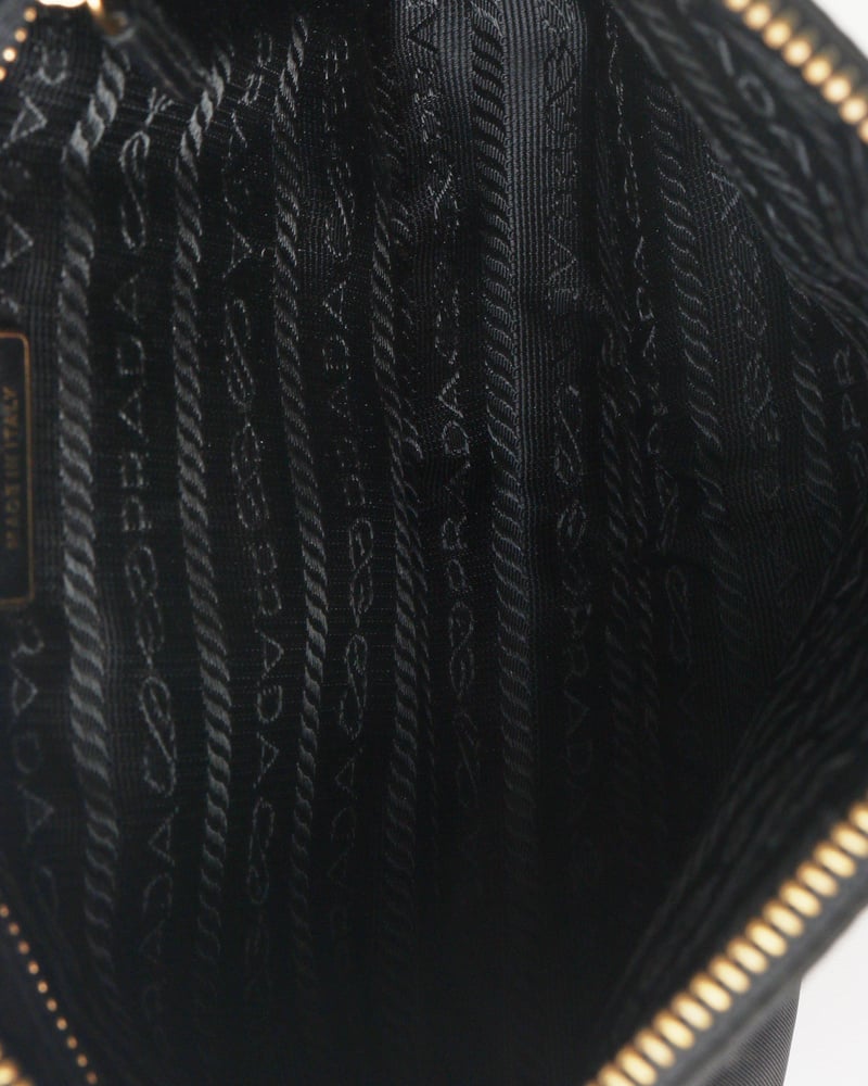 16467_60fe259c8c-22400036564558-full