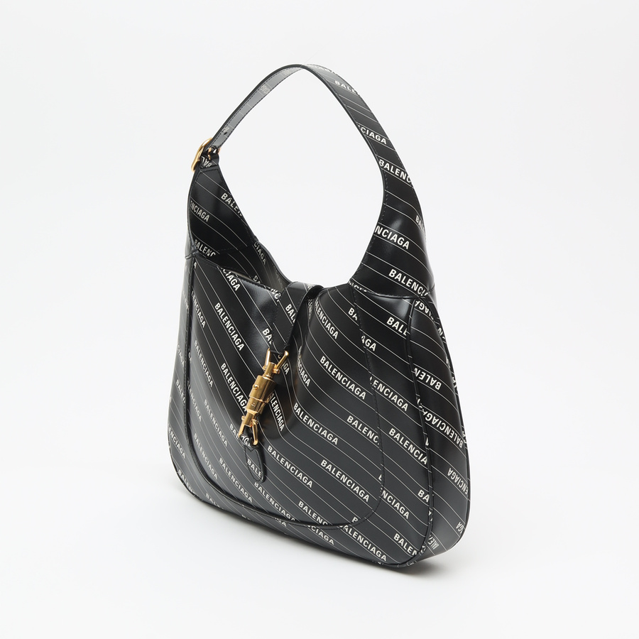 17879_7724eb4696-792-33126_2-square