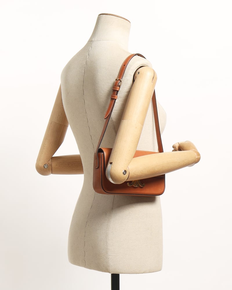 18016_3938fac066-ap092098_14-full