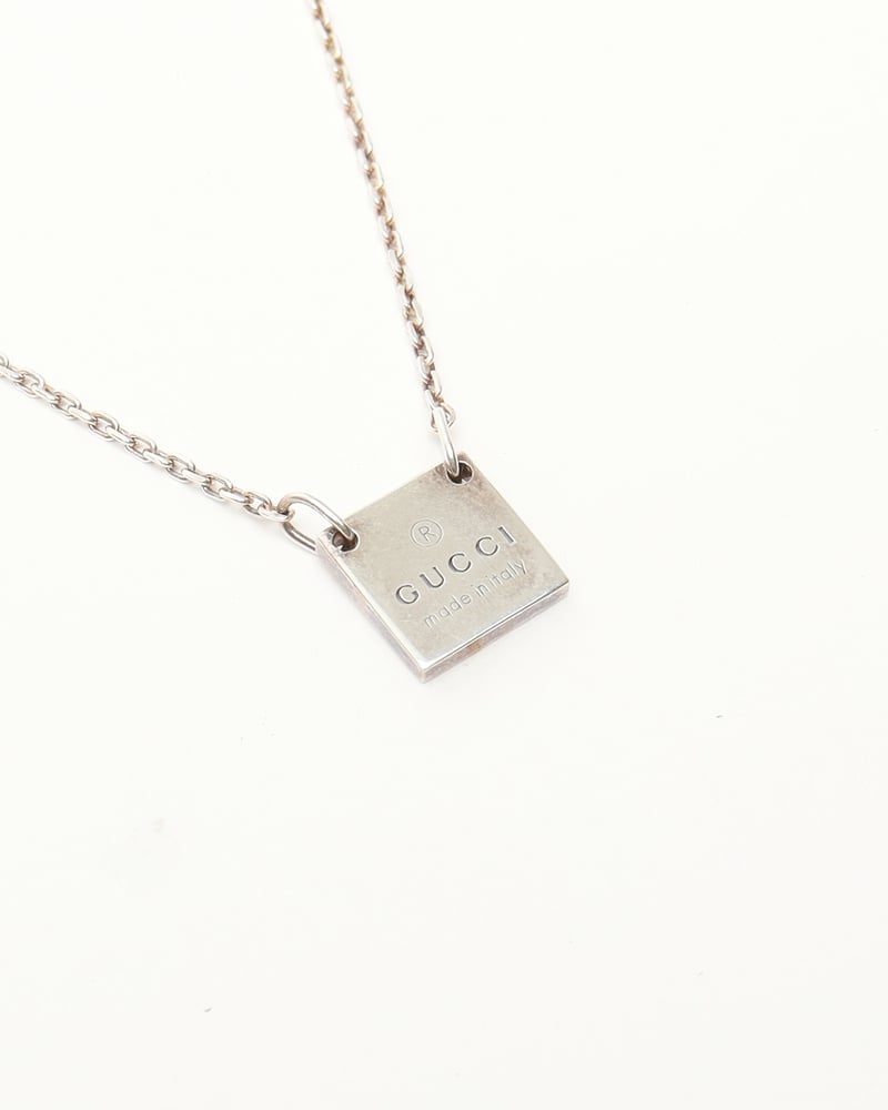 18690_0988102b7e-796-38514_4-full