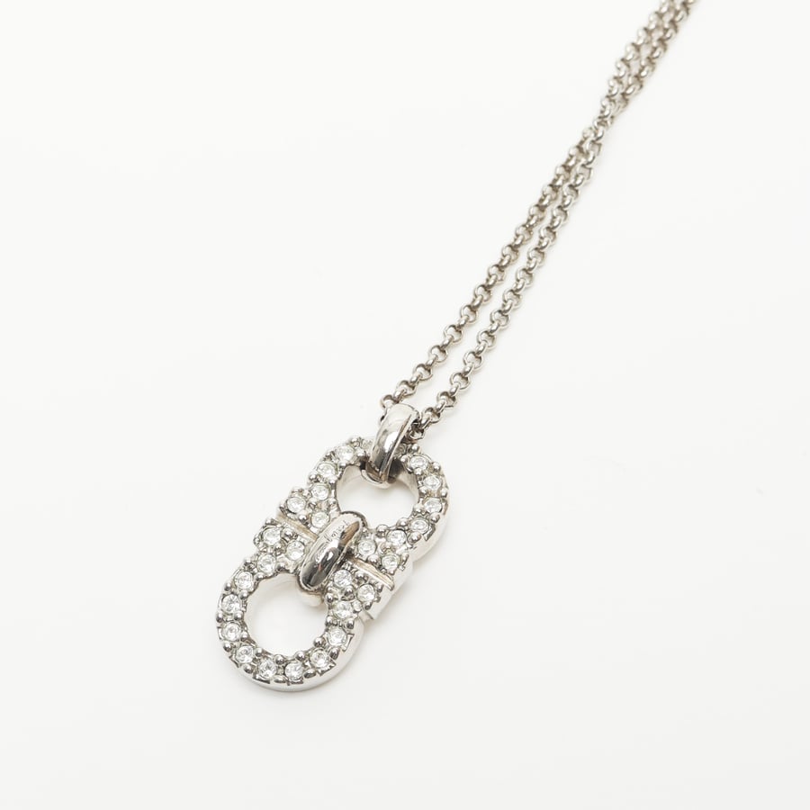 18935_140860ac3a-796-37026_4-square