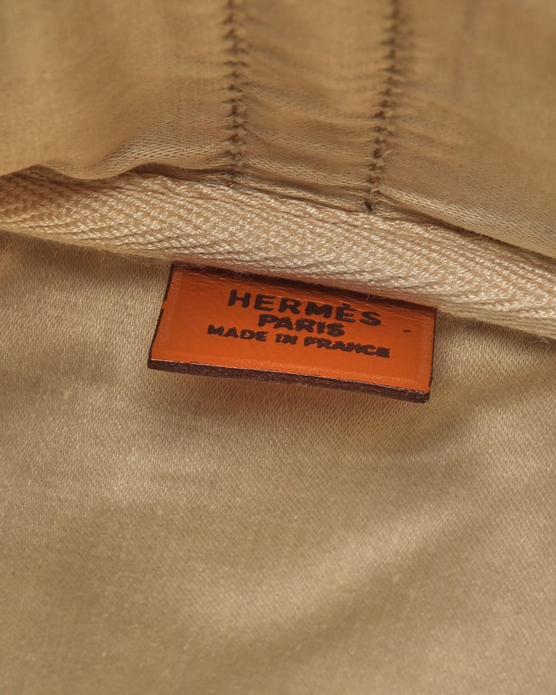 19788_0e69256707-2240005273636_15-full