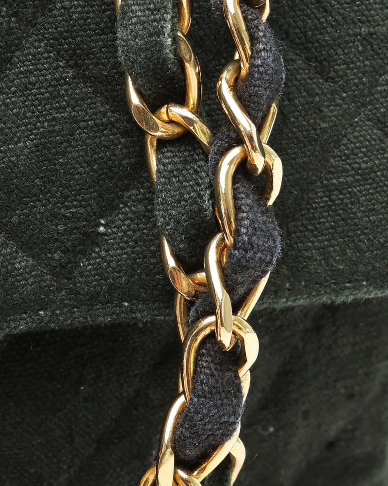 2034_f23b7eccff-698-24751_8-full