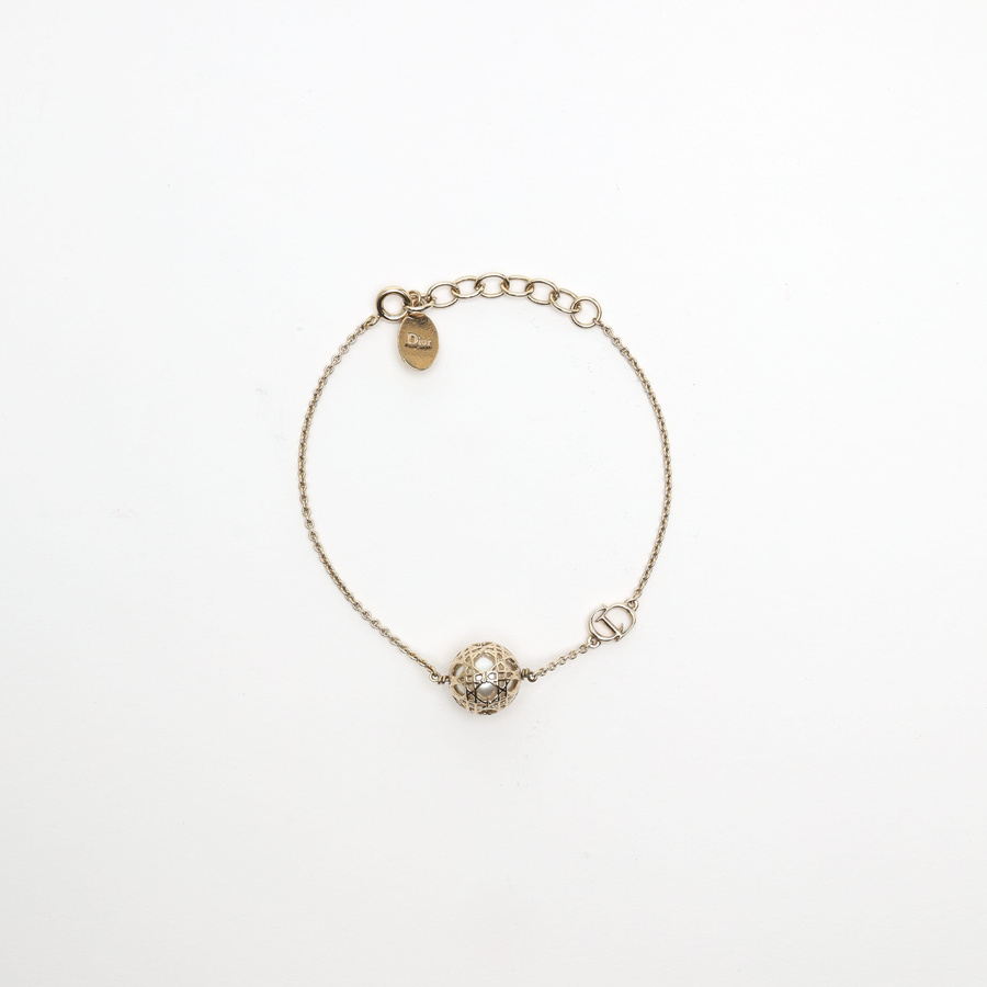 21175_220907a766-801-36763_1-square