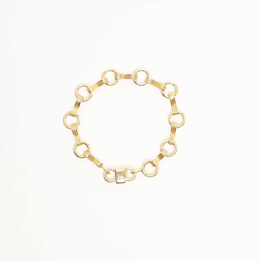 21379_ca20f00323-802-22653_1-square