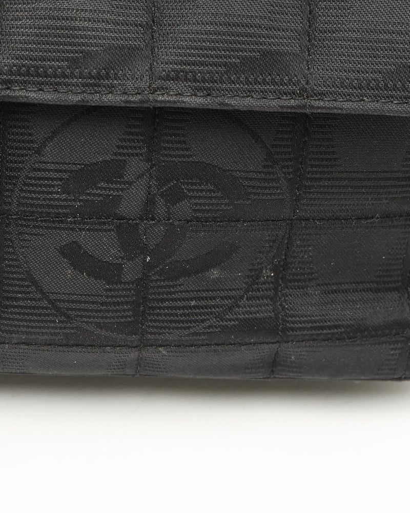 2165_421cefc3d3-697-19536_7-full