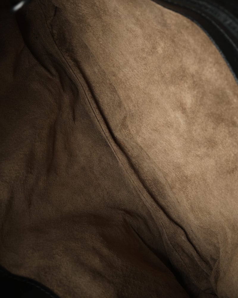 21939_1d00937242-2250000337806_8-full