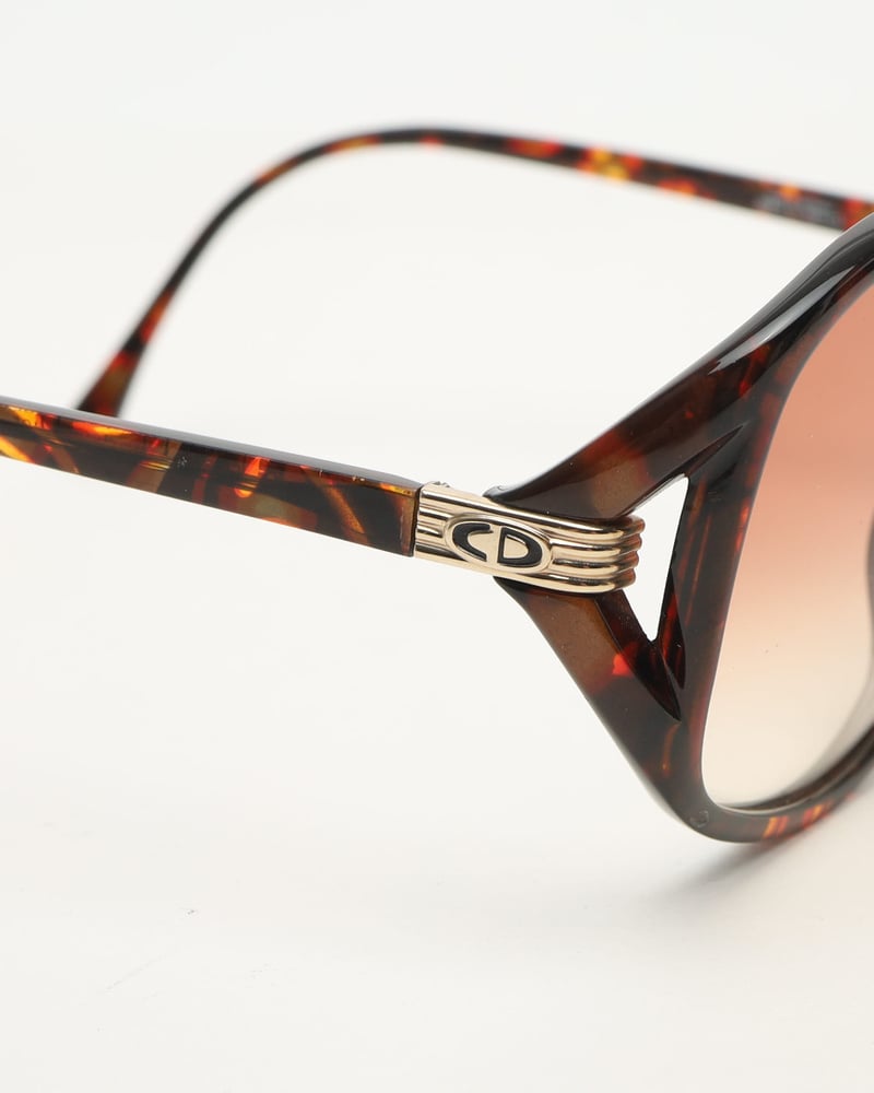 21946_d761cd83c5-806-44659_4-full