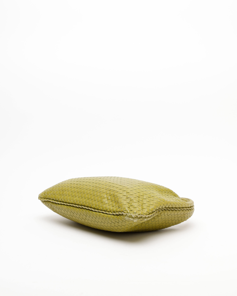 22317_c19756de48-804-32163_4-full