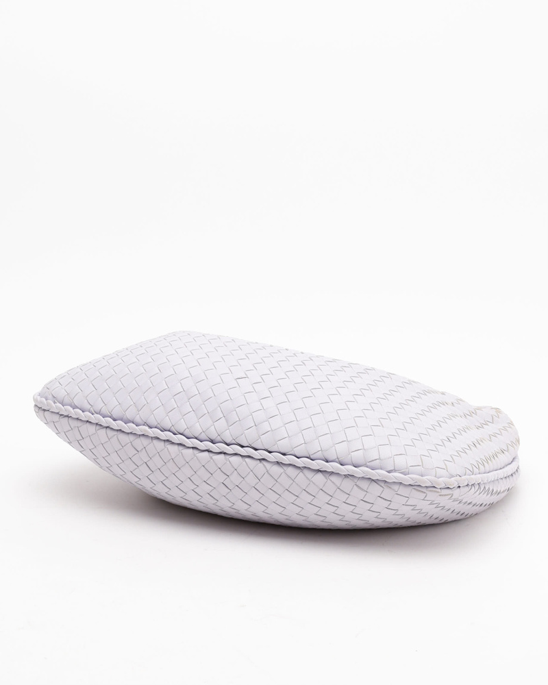 22689_c92a16e787-2250000616697_4-full