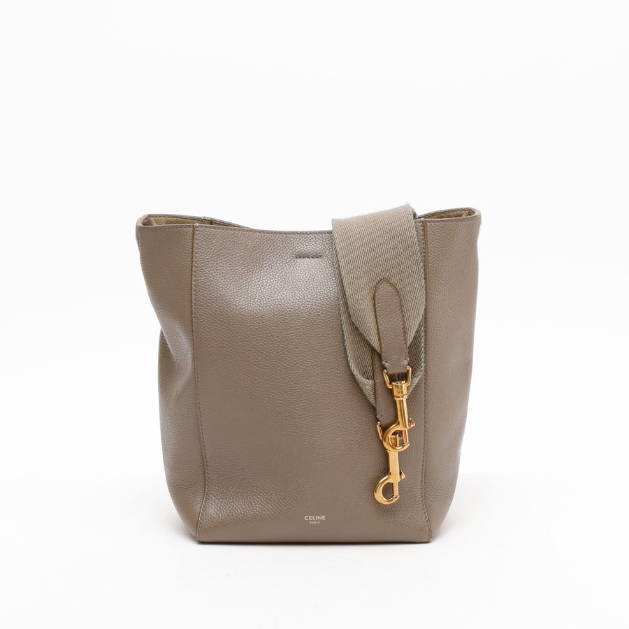 22871_e49f88d612-808-48443_1-square