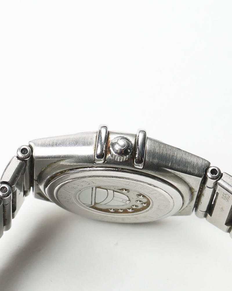 23061_de5b323d5a-2250000476659_3-full