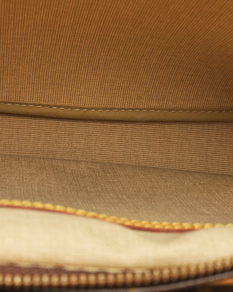 23074_aaea5d88a3-805-46553_10-full