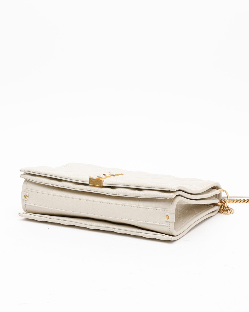 23589_37de3a1247_file-full