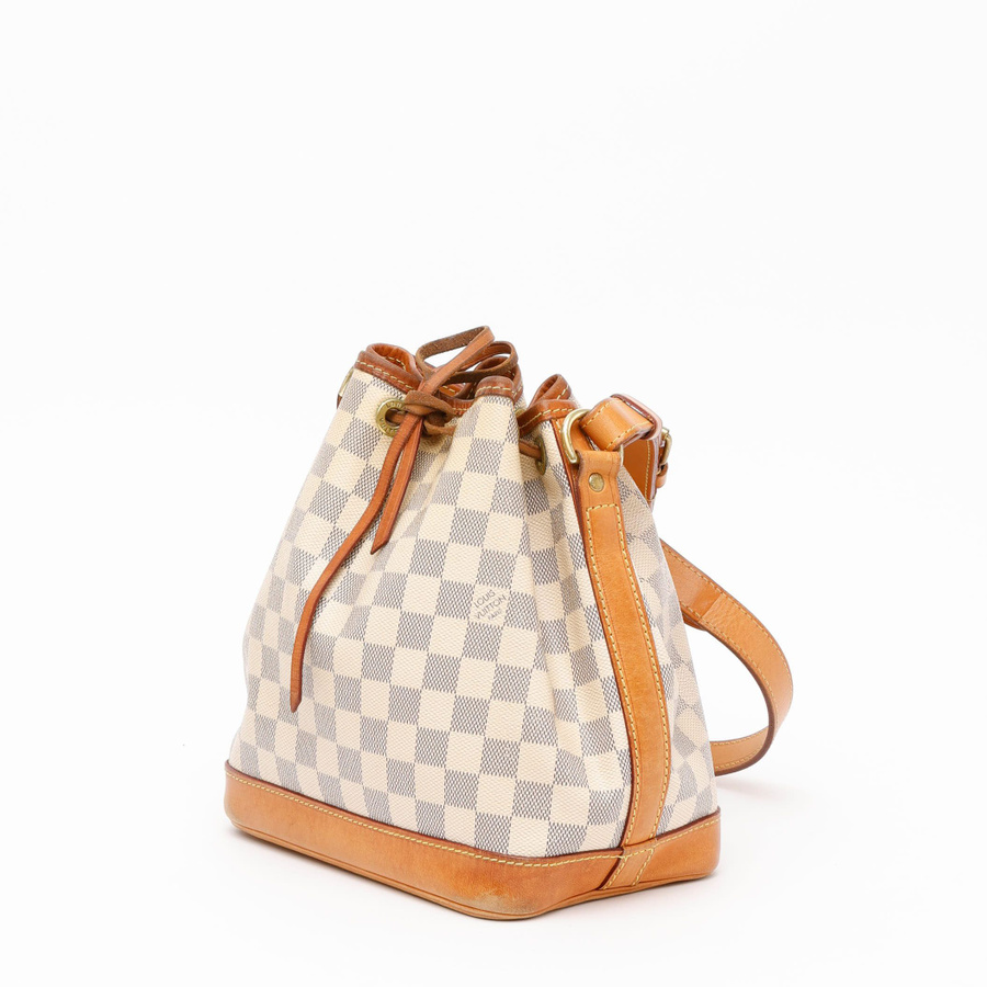 24643_ceb966470a_file-square