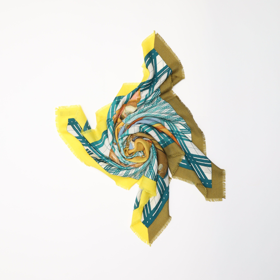 26590_e7b6782a5c_file-square