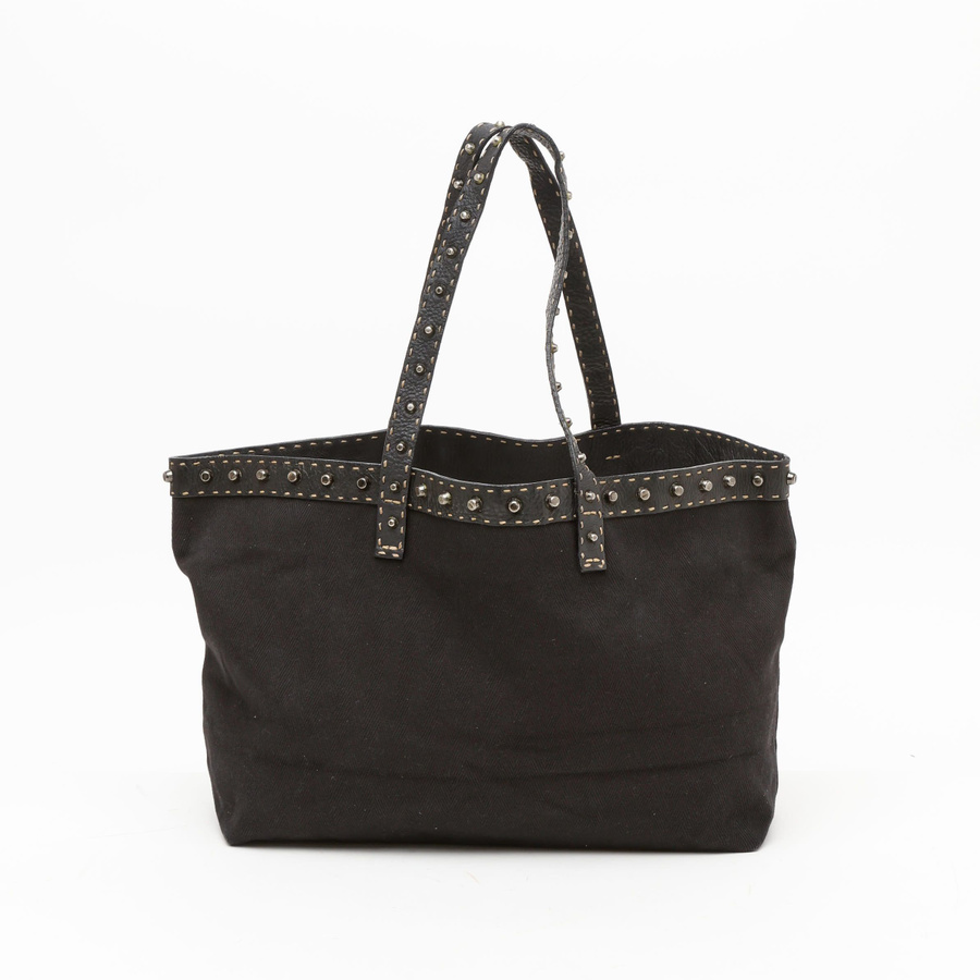 26934_8f7aca654d_file-square