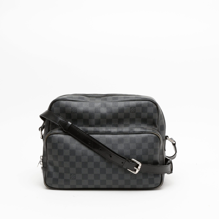 27608_7dc44dd18d_file-square