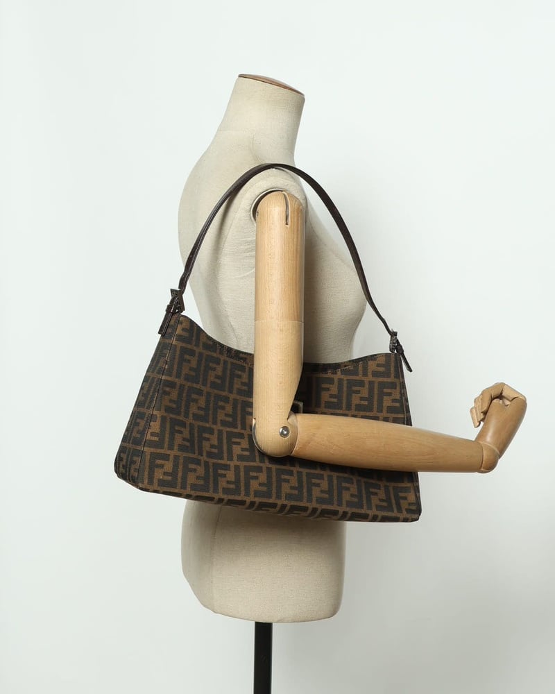 27904_803cbbd519_file-full