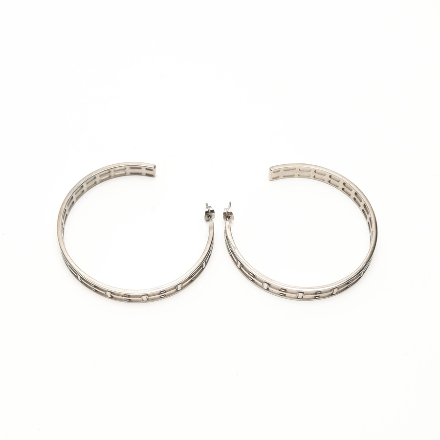 28059_83880e40de_file-square