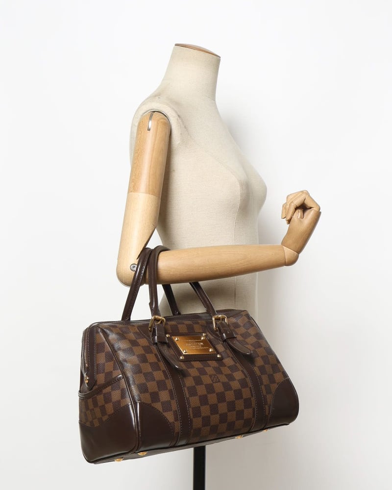 28139_cd6827ff55_file-full