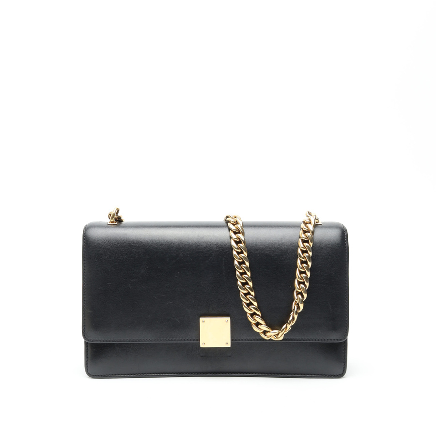 28443_823-30002_1-square