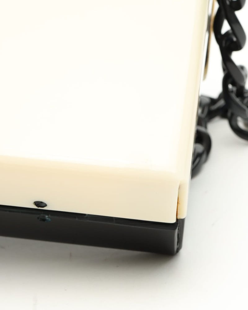 28507_aa63289988_file-full